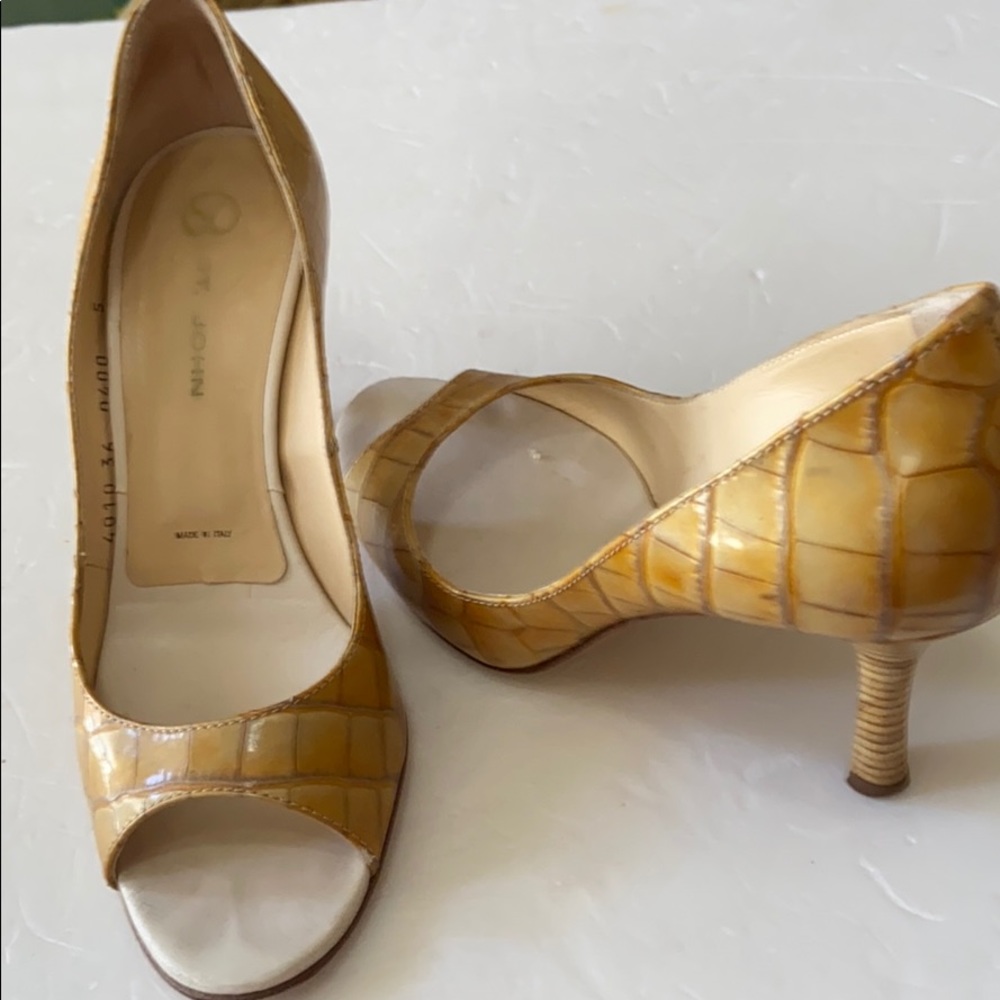 St John shoes